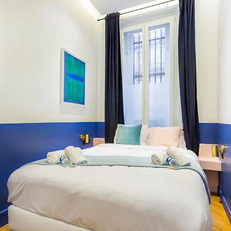 Moderne - 1br 4p - Ac - Champs-elysees Parigi